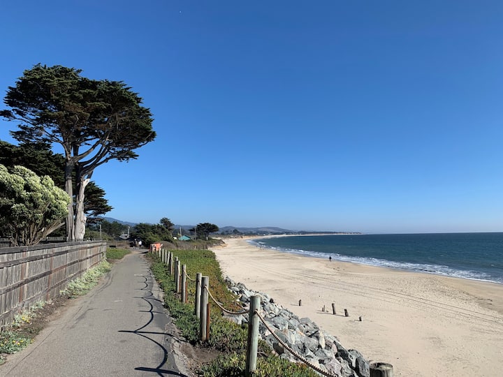 5 Minutes Walk To The Beach & Ocean! - Half Moon Bay, CA