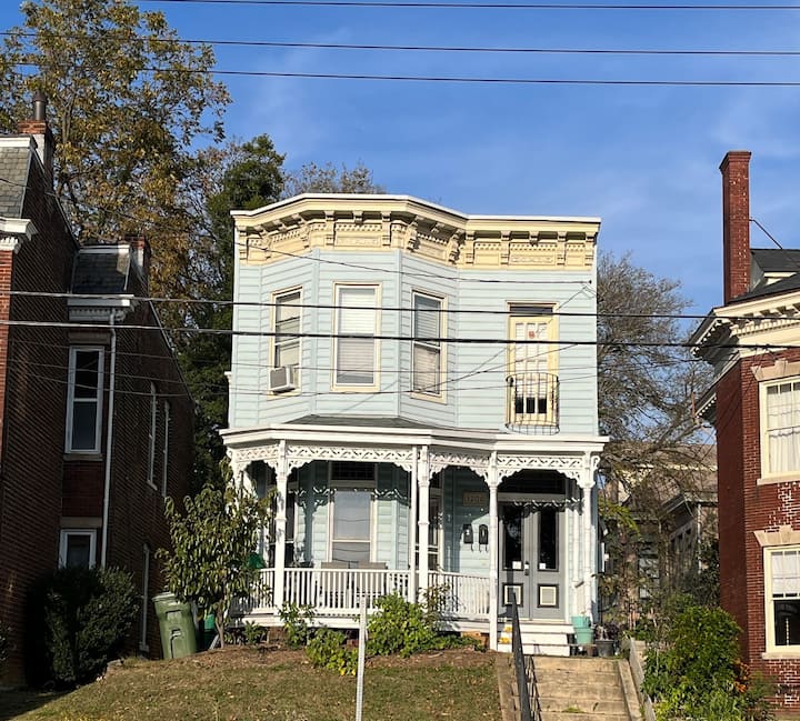 Historic Home Near Downtown Richmond - Richmond, VA