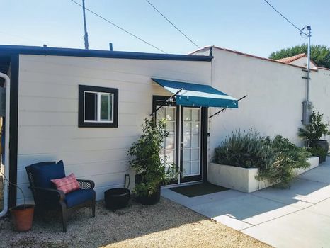 Find cheap vacation rentals in Altadena, CA cozycozy