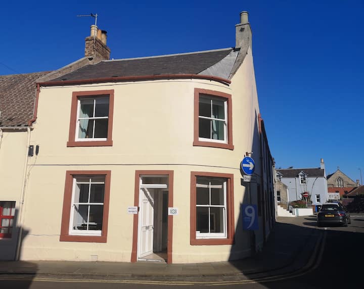 Bank House Pittenweem Self Catering Accommodation - East Neuk