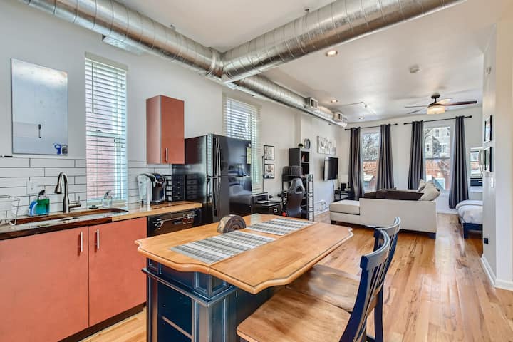 Tranquil Lohi Studio With Private Entrance & Deck - Capitol Hill - Denver