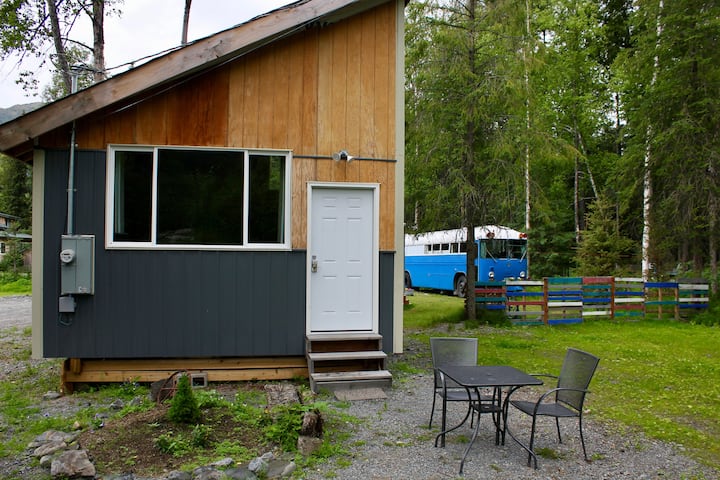 Cozy Cabin In Rural Neighborhood! - Hope, AK