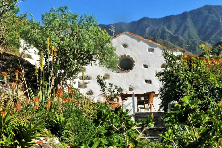"El Tangaro", Charming Cottage, Subtropical Garden, Superb Ocean View - La Gomera