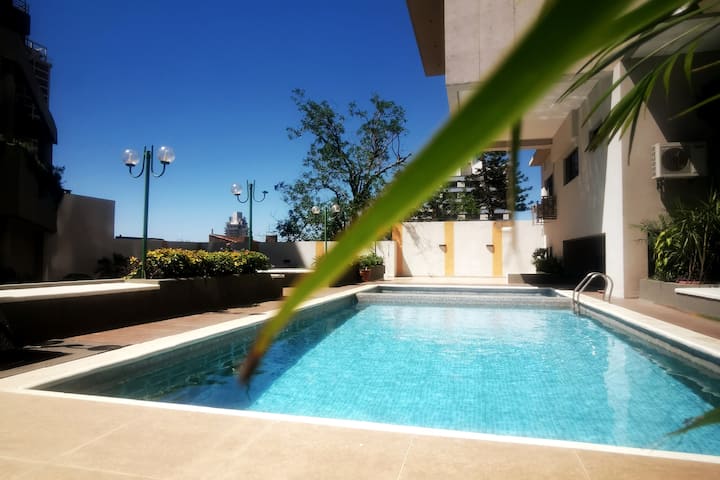 Comfortable Flat With View + Parking + Pool - Asunción