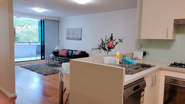 One Bedroom Apartment To Yourself, Opposite Rnsh - Hunters Hill
