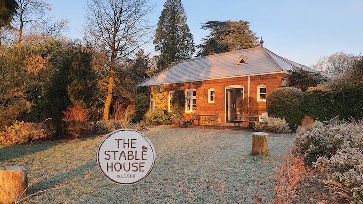 The Stable House, Park House 4 Bedrooms - Rugby