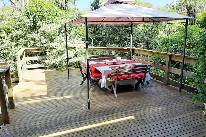 *Entire Comfy 3 Bedroom Family Home, Healesville* - 힐스빌