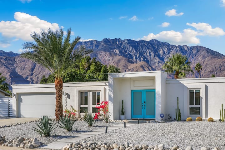 2 Living Rooms / Fireplace / Yoga Deck / Spa Heat Included - Palm Springs, CA