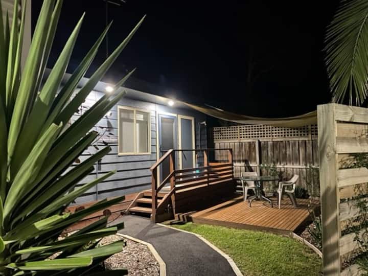 The Bayside Bungalow - Ideal For Couples/singles - Phillip Island