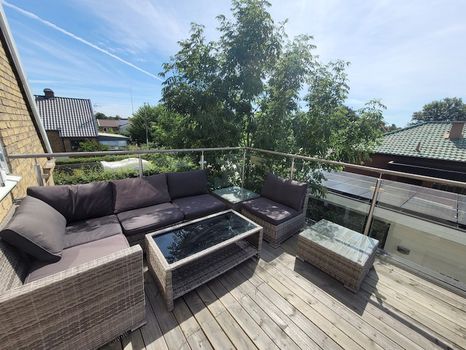 Lund Apartments and Condos For Rent cozycozy