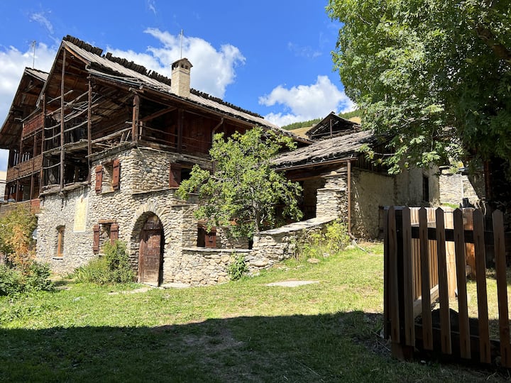 Authentic Chalet Renovated And Comfortable In Queyras, With Garden And Patio - Saint-Véran