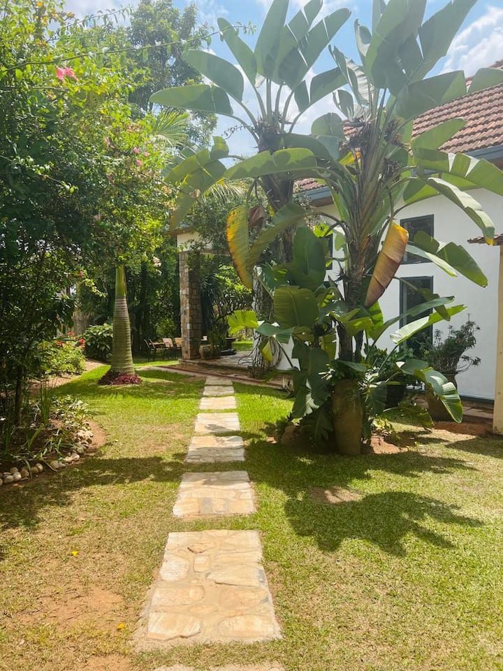 Palm Garden Kigali - ルワンダ