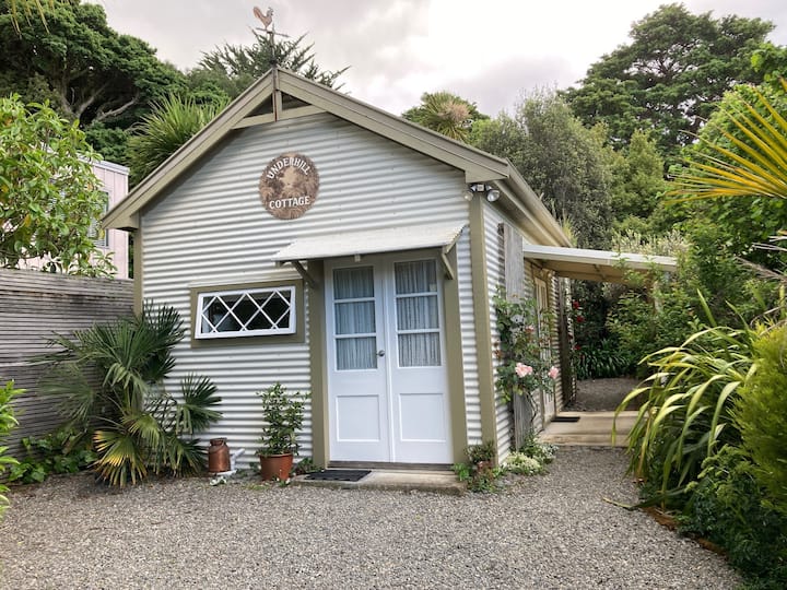 Unbelievable Peace At Underhill Cottage B+b - Wairarapa