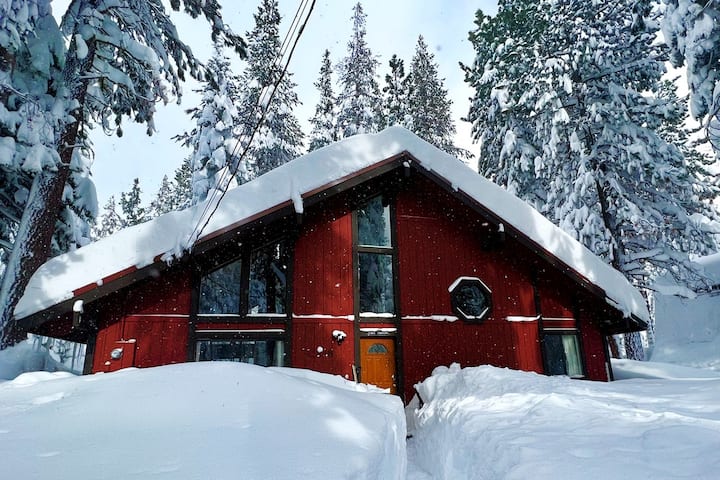 Cozy Mtn Cabin W/spa-pool-gym @ Tahoe Donner - Truckee, CA