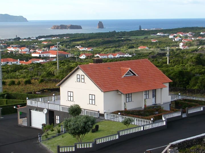 Casas Familiares Do   Al-nova Vista - ピコ島