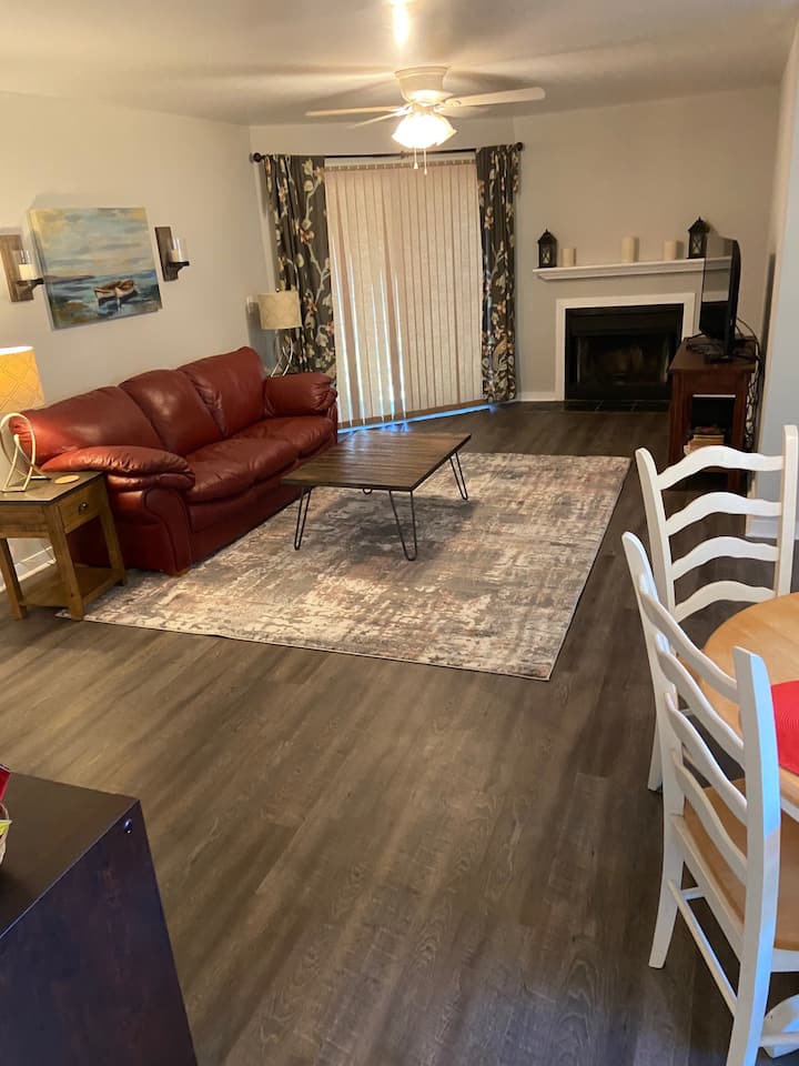 Chas. Hm. 2 Beds And 2 Bathrooms - North Charleston, SC