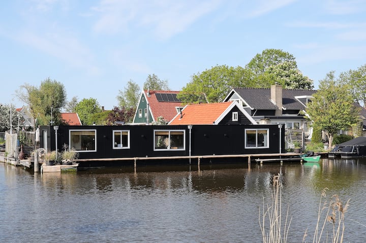 Houseboat In De Rijp (Close To Amsterdam) - Hoorn