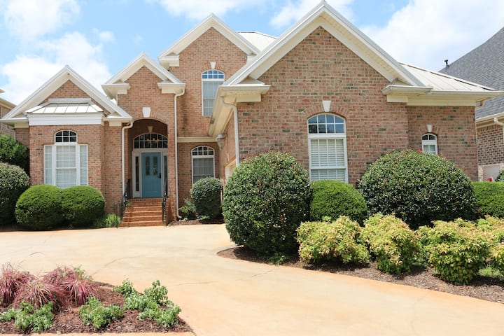 Greenville, Sc Waterfront Executive Home -Wifi *Game Rm/study*great View - Greer, SC