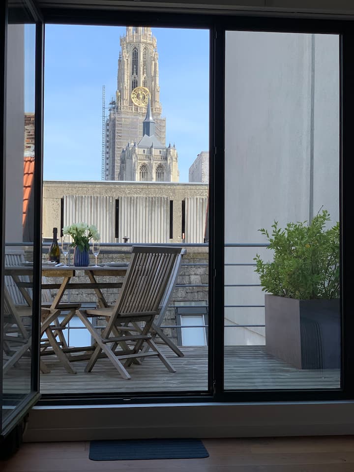 Loft Met Terras Op Top-locatie! In Het Stadscentrum Met Geweldig Uitzicht Op De Kathedraal! - Antwerpen