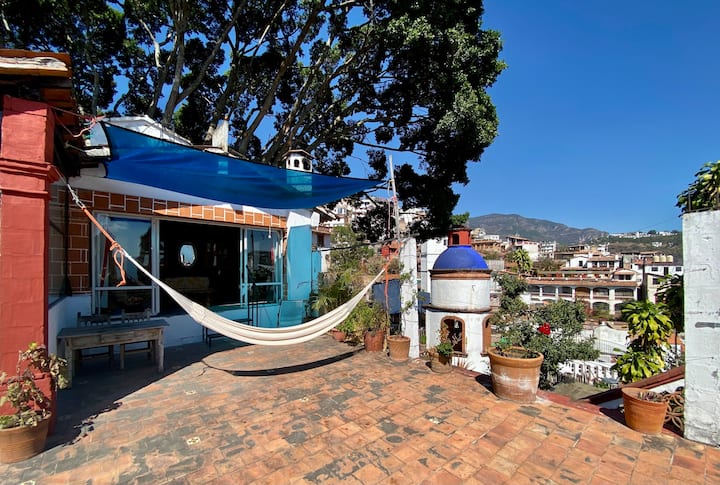 Casa Spratling: Hermosa Vista De Santa Prisca - Taxco