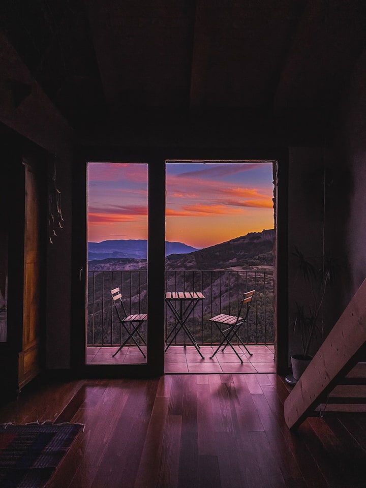 Pyrinee Eco-house With Stunning Views - La Pobla de Segur
