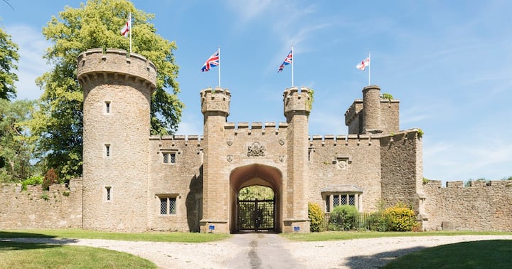 Castle East, Orchardleigh Estate And Golf Course - Frome