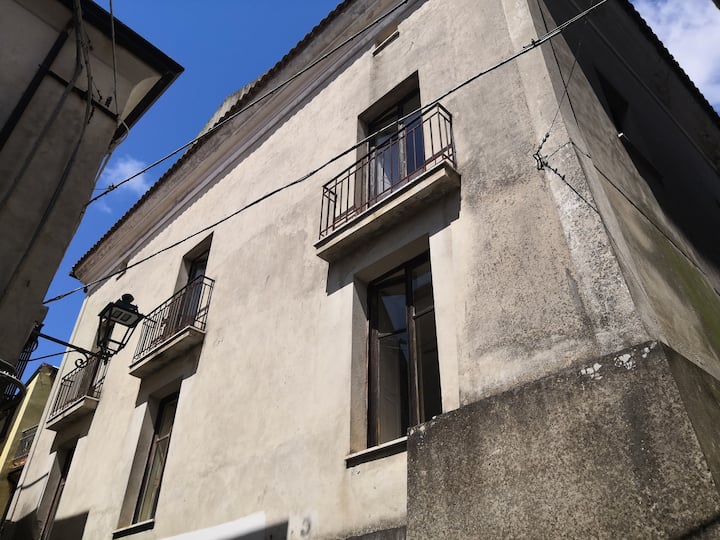 Casa Indipendente-residenza D'epoca - Belvedere Marittimo