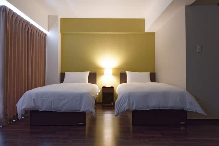 Wallaby House's Classic Simple And Stylish Room. - 埼玉市