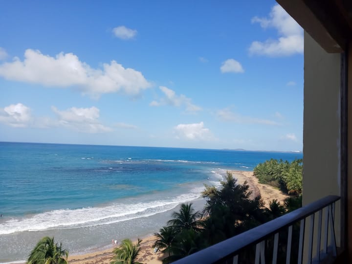 Great Front Beach View  From Private Balcony - Luquillo