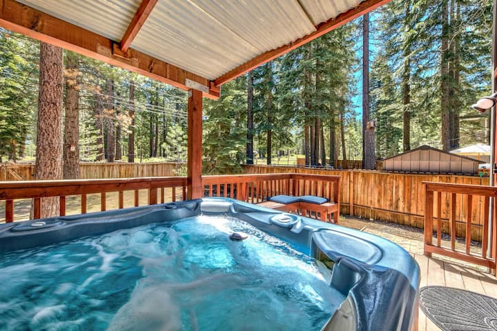Family Favorite - Big Yard, Hot Tub, Ev Charger Close To Trails - South Lake Tahoe, CA