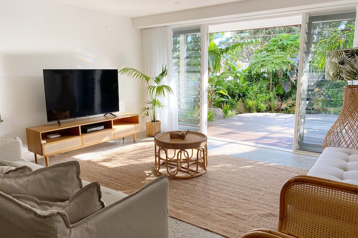 Freshwater Beach Pad - Peaceful Garden Apartment - Manly