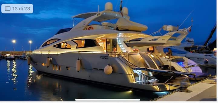 Super Yacht 4 Cabin 24 Meter - Bonifacio