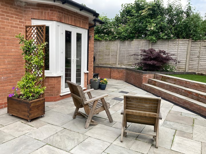 Beautiful 1 Bed Private Annex In Central Solihull - Hall Green - Birmingham 