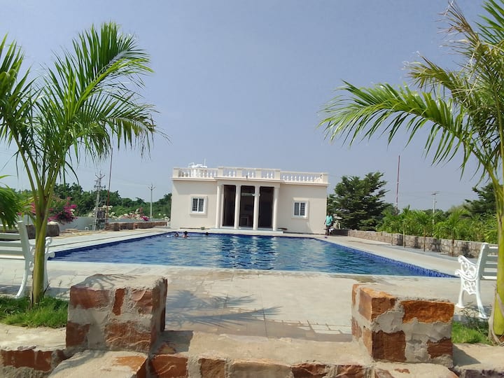 Resort Guest House With Pool - Proddatur