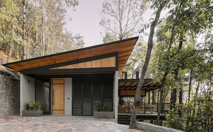 Diseño Moderno En El Bosque - Querétaro