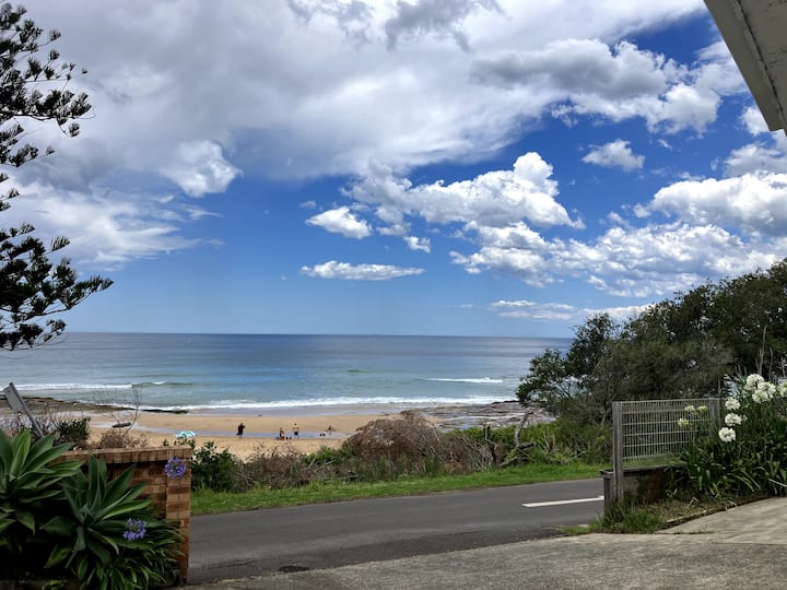 Unparalleled Beach Front Home - Appin