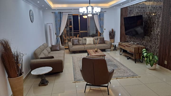 Galley's Spacious Apartment Home At Plaza Diamond - Conakry