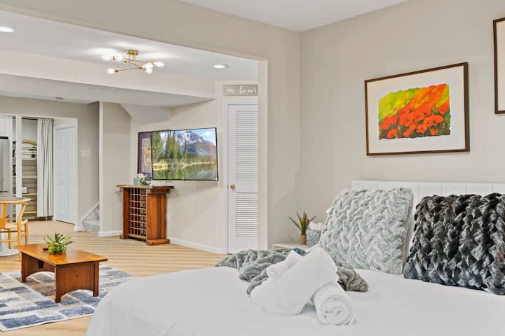 Vibrant+private Apartment Suite, Heart Of Leesburg - Montgomery County, MD