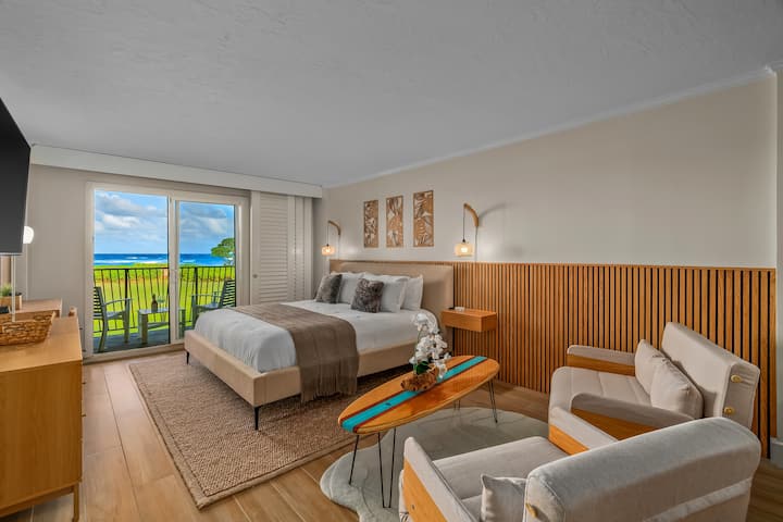 Condo In Lihue; Oceanfront Room In 4-star Resort - Nukoli'i Beach Park