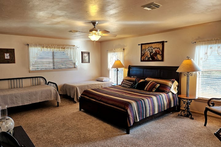 Vista Grande Suite 1 - Silver City, NM