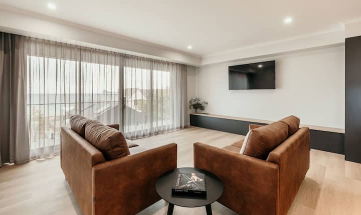 1 Bedroom City-view Apartment - Port Lincoln