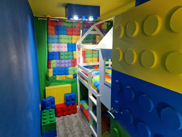 The Lego Themed House - Bracknell