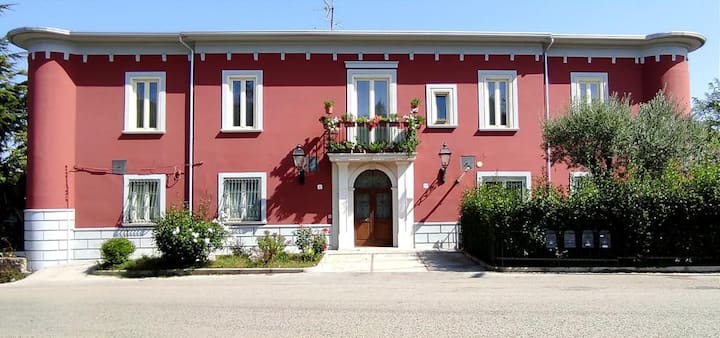 Appartamento Riservato E Comodo - Avellino, Italia