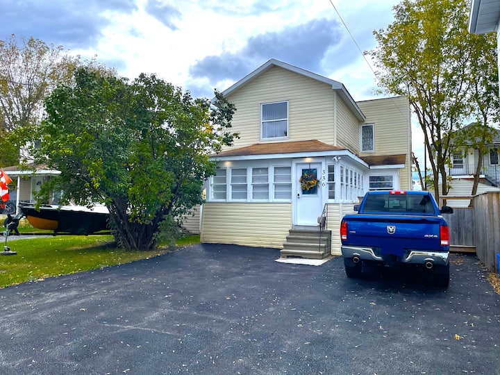 4-bed Oasis, Charming, Secure, Kid-friendly - Cornwall, PE, Canada