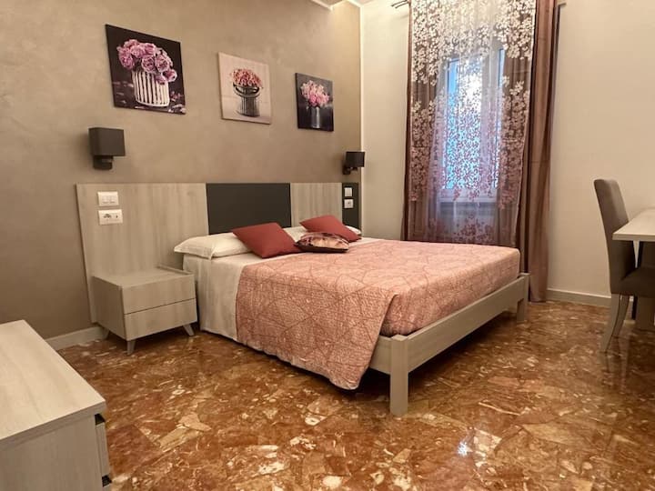 Pink Room - Ladispoli