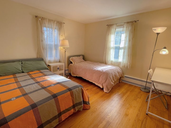 1 Room, 2 Beds, 2 People - Concord, MA