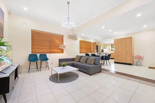 Sydney Burwood 4 Bed Next To Park/westfield/train - Sydney