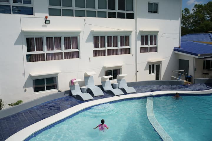Elijah Sea Breeze Resort S4 - Calatagan