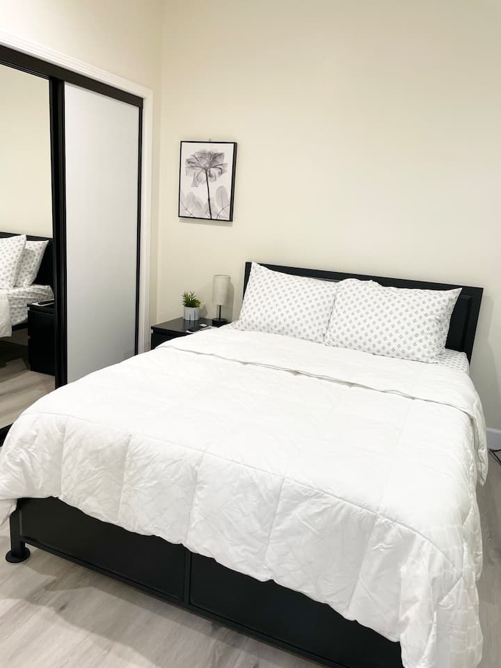 Cozy Single Bedroom - Buena Park, CA