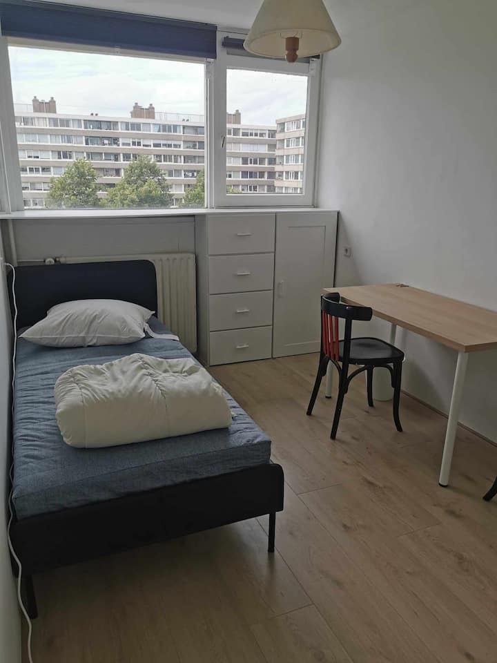 A Private Room In Utrecht - Maarssen
